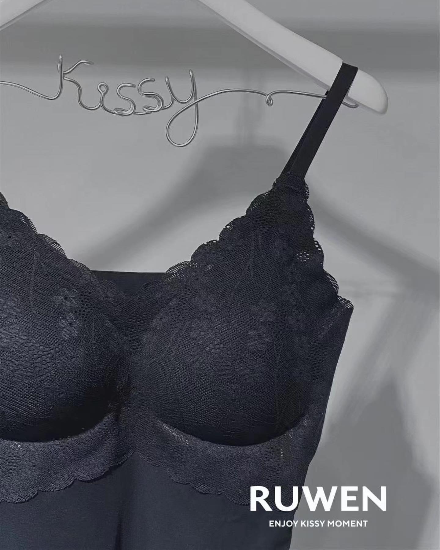 Ruwen Singlet Bra Top